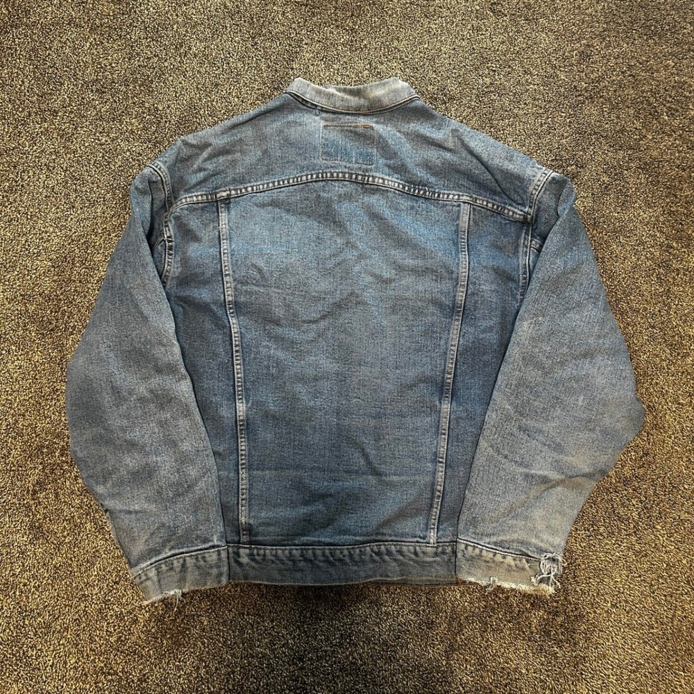 Vtg Levis 70507 Denim Trucker Jacket Mens XL Blue Fair Distressed 90s 4-Pocket - Picture 3 of 5